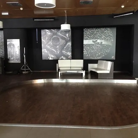 아파트 Olimpic Village Th 세스트리에