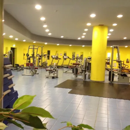 Olimpic Village Th * ססטריארה