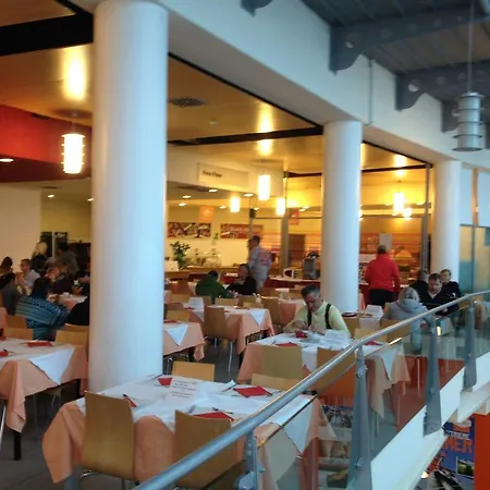 Olimpic Village Th דירה ססטריארה