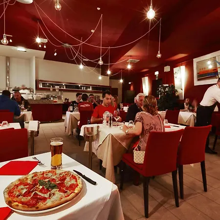 Olimpic Village Th Apartament *