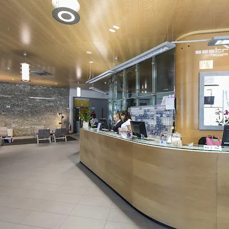 Olimpic Village Th Apartament *