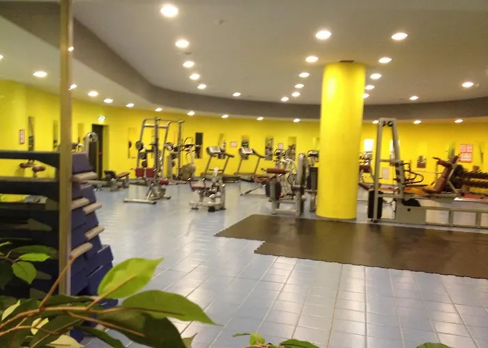 Olimpic Village Th * 세스트리에